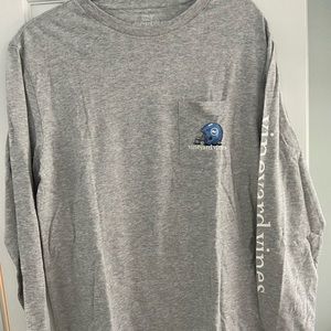 Vineyard Vines men’s gray long sleeve tee.. football theme